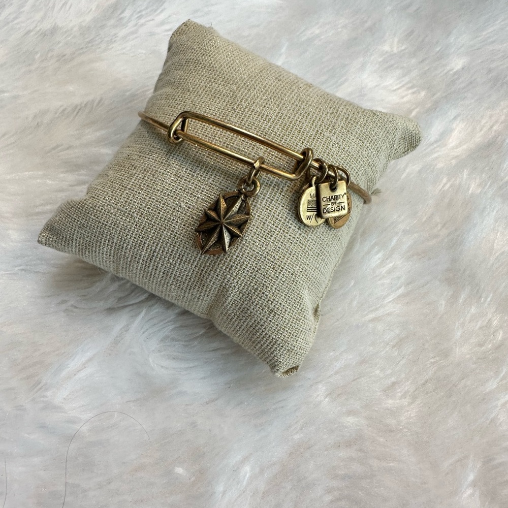 Alex and Ani ‘North Star’